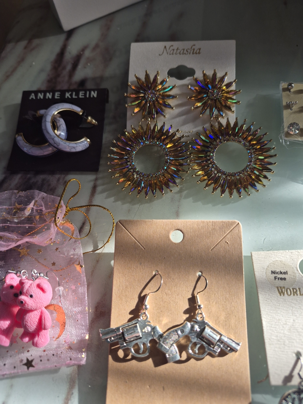 Earrings-Bundle Of 18 Earrings - Picture 6 of 7